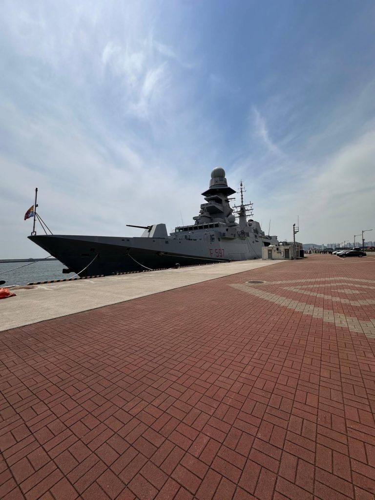 2_Nave Marceglia a Busan rafforzamento della cooperazione navale tra Italia e Corea del Sud